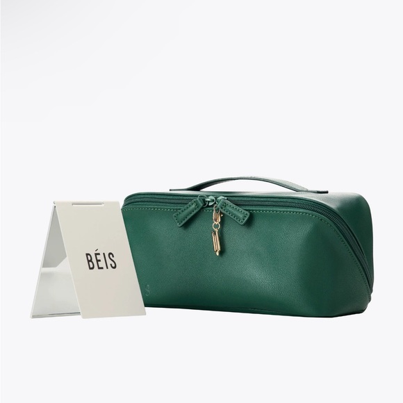 BÉIS The Wicked Toiletry Kit In Wicked Green - Picture 4 of 8